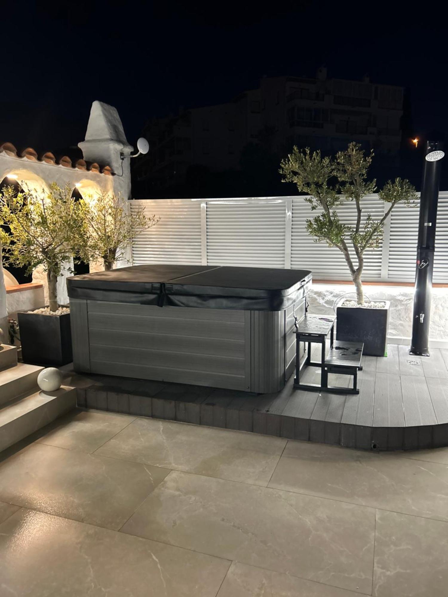 Appartement Duplex Rosas Avec Terrasse Magnifique Jacuzzi Vue Mer Buitenkant foto