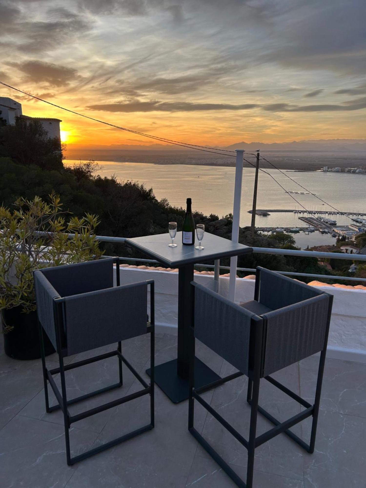 Appartement Duplex Rosas Avec Terrasse Magnifique Jacuzzi Vue Mer Buitenkant foto